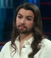 Addison Rose's Instagram, Twitter & Facebook