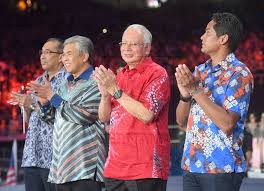 Terdahulu, persembahan vokal siti nordiana atau nana menerima kecaman netizen kerana vokalnya yang dikatakan tidak bersesuaian dengan identi. Najib Isytihar Cuti Umum Isnin Ini