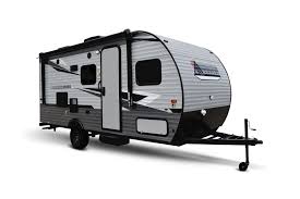 However, you don't have to worry anymore, because there are travel trailers that have all you need but only weigh less than 4000 pounds! 7 Best Travel Trailers Under 4 000 Lbs In 2021 Rvblogger
