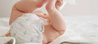 La diarrhée du nourrisson est une pathologie fréquente, qui se traduit par des selles plus liquides et plus fréquentes que d'habitude. Selles Chez Bebe Lillydoo Magazine