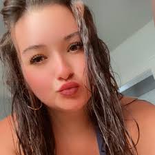 What job opportunities are available in Venice for a caregiver or call  center worker?