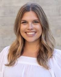 Kelly Creamer's Instagram, Twitter & Facebook