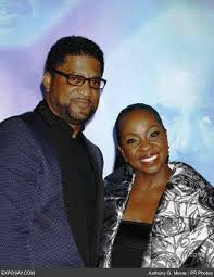 James was her classmate, and he was also in the music industry. Gladys Knight Y William Mcdowell Gladys Knight Knight Great Love