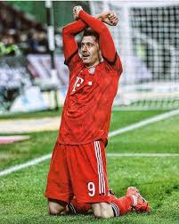 Robert lewandowski has powered his incredible goalscoring form with beetroot juice and fresh fish, wife anna has revealed. Robert Lewandowski Fanpage Rl9 Fanpage Instagram Photos And Videos Lewandowski Lewandowski Bayern Robert Lewandowski