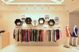Feminine And Enveloping Fashion Boutique In Singapore By Knq Associates Freshome Com Store Design Interior Boutique Interior Boutique Interior Design