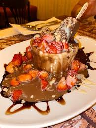 Com criação e produção de selma trindade, as apresentações são gratuitas para os clientes da casa. Paris 6 Cuiaba Restaurant Reviews Photos Tripadvisor