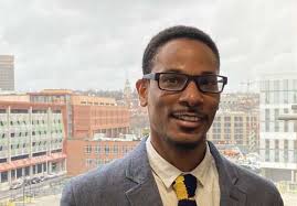 Bermudian doctor wins virtual pitch for cancer treatment research funding  http://ow.ly/14K31048ePY