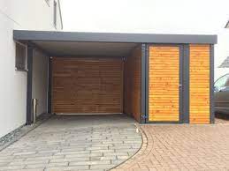 Carport Aus Metall In Ral 7016 Mit Gerateraum Seitlich Aus Douglasie Rhombus Wandelementen Farblich Behandelt Uberdachung Holz Carport Metall Carport Holz