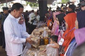 Suprapto, cempaka putih po.box 1391/jkt jakarta pusat 10510 telepon : Pnm Targetkan Nasabah Aktif Mekaar Tembus 7 Juta Ibu Ibu Finansial Bisnis Com