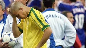 Watched it i've watched this. Ronaldo 1998 World Cup Final Mystery And Why Brazil S Star Striker Barely Turned Up Cnn