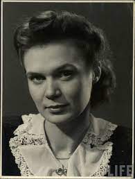 Women S Hairstyles Circa 1938 1940 1940s Hairstyles Womens Hairstyles Older Women Hairstyles