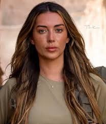 Last woman standing 10:51pm 😍😍