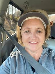 An amazing artist friend of mine posted this and I HAD to use it! You get  to make someone else feel good and you get to feel good too!❤️ Post a  selfie,