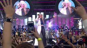 Check spelling or type a new query. Ellie Goulding Dallas Cowboys Thanksgiving Halftime Show 2019 Youtube
