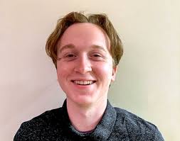 Expert Staff in Communication