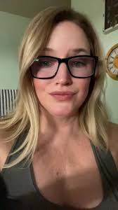 Dawn Lea (@dawn_lea)