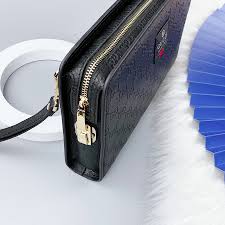 Ví cầm tay cho nam Gucci G581