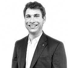 Kyle Dingfelder's Instagram, Twitter & Facebook