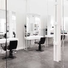 Wir setzen auf einen natürlichen, trendbewussten, modernen und jungen stil. Shift Haircare Im Bricks In Schoneberg Berlin Creme Guides Schonheitssalon Einrichtung Album Design Schoneberg