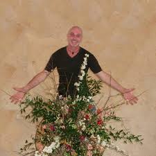 Designed and fulfilled by us companies. From Roehm With Love Florists
