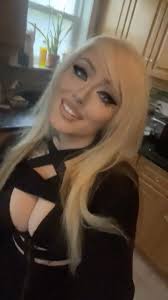 Victoria Bella-morte (@missvictoriabellamorte) • Threads, Say more