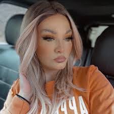 Roberta Mcintyre's Instagram, Twitter & Facebook