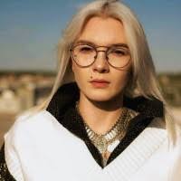 70+ "Caitlynn" profiles