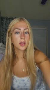 Olivia Maple Isabella