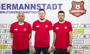 Tricou suporter fc hermannstadt 30.00 lei. Sute De Tricouri Pentru Fanii Lui Fc Hermannstadt La Meciul Cu Chiajna Ora De Sibiu
