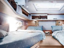 Hästens manufacture beds and mattresses by hand using natural materials like cotton, horse hair, wool and flax. Hastens Betten Tests Deluxe Stores Shops