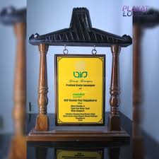 Maybe you would like to learn more about one of these? Jual Vandel Plakat Kayu Ukir Murah Unik Free Box Custom