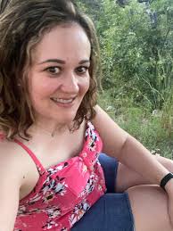 SO MANY WOMEN GO UNNOTICED BECAUSE THEY ARE NOT SLUTTY OR POPULAR 🤦🏽