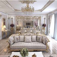 By The Era Of Masterpieces The Trend Of Classic Era Will Bring You A Royal Feeling Luxury Living Room Luxury Homes Luxury Home Decor