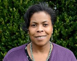 Nikki Willis's Instagram, Twitter & Facebook