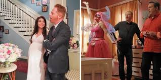 Modern Family: Mitch & Haley's 10 Best Friendship Moments, Ranked