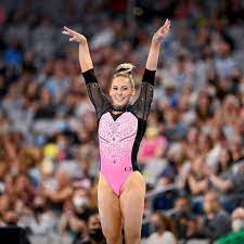 People who liked mykayla skinner's feet, also liked Pkl1ey5 9gdfm