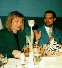 Юлия лос, основатель brandme.agency и brandme.academy, и ния мия. A Story Of The Only Woman Freddie Mercury Loved For His Entire Life