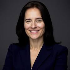 Monique Moran's Instagram, Twitter & Facebook