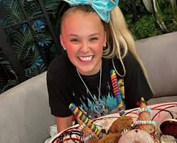 Get your tickets asap because a lot of cities are sold out!!!. Jojo Siwa 21 Facts About The Youtuber You Should Know Popbuzz