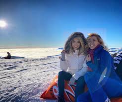 Cei doi au petrecut câteva zile de relaxare la mare, unde au fost surprinși pentru prima dată împreună în ipostaze tandre. S A Aflat AdevÄƒrul Despre RelaÈ›ia Dintre Andreea BÄƒlan È™i Tiberiu Argint Mesajele Care Au LÄƒsat MascÄƒ Pe ToatÄƒ Lumea