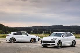 Porsche wants to give the same thrill as before with its sporty cars, but in a cleaner way. 2019 Porsche Cayenne Turbo S E Hybrid Images Specifications And Information