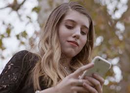 Ukradené dětství (2018)