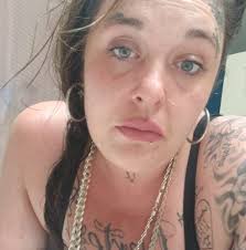 Hakeem Perry (@HakeemBoutDatM.O.BShytPerry)