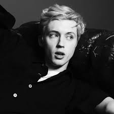 Troye Sivan is just too beautiful I think I might cry