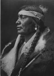 In a world where wars are raging, we need to remember small kindnesses  which comprise the "Amor mundi". 'We have so little of each other, now. So  far from tribe and fire.