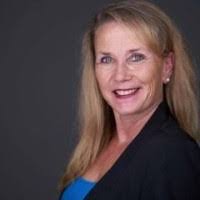 Tanya Dillon's Instagram, Twitter & Facebook