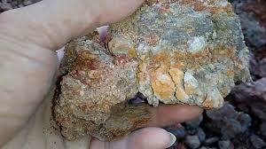 Raja ampat di papua dan mangani sumatera barat merupakan dua daerah penghasil batu badar emas. Jenis Dan Ciri Tanah Yang Mengandung Emas Bag 2 Youtube