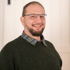 Patrick Bryant (@pefhra)