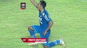 Persib bandung vs bali united pukul 18.15 wib. Utuuakymm Mklm