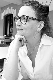 Samantha! (TV Series 2018–2019)